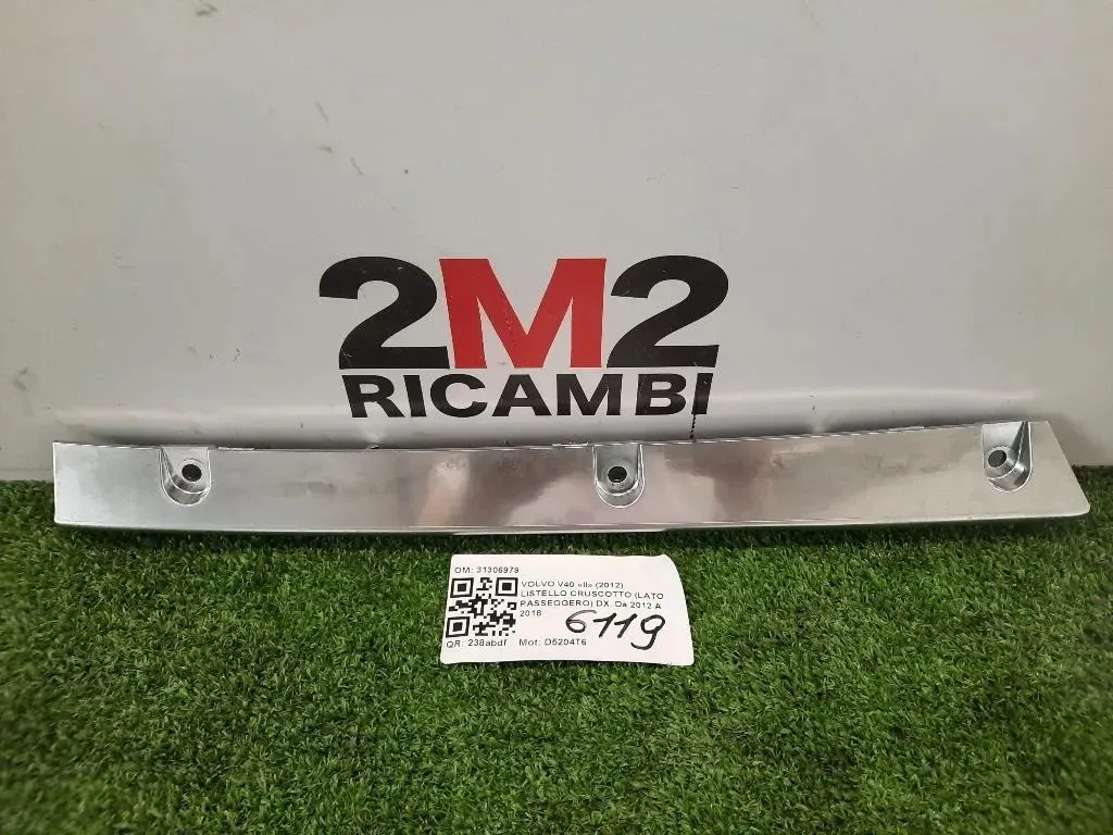 Listello Cruscotto LATO Passeggero DX LISTELLO CRUSCOTTO V40 31306979 Volvo V40 II 2012