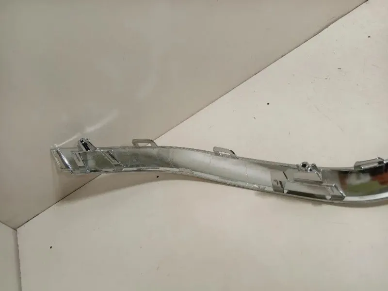 Listello Decorazione Paraurti ANT LISTELLO DECORAZIONE PARAURTI ANT Renault Captur II 2019