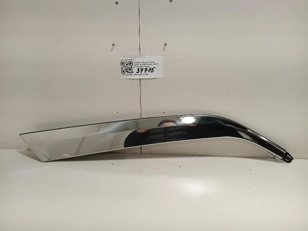 Listello Parafango POST DX 98270088VV Peugeot 5008 II 2017