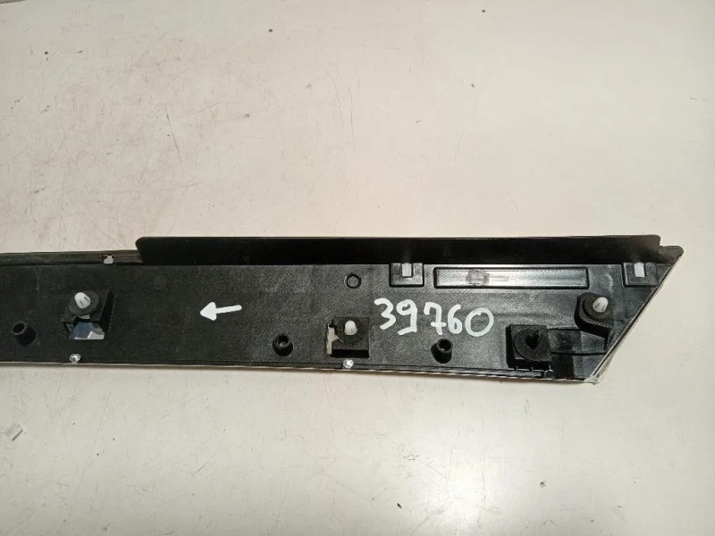 Listello Parafango POST DX 9827008877 Peugeot 5008 II 2017