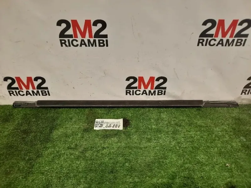 Listello Portello POST DX BJ325596 Land Rover Range Rover Evoque I 2015