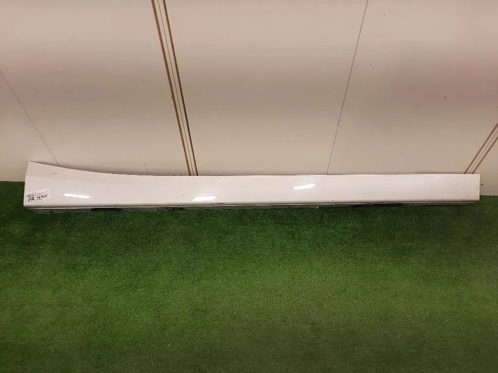 Listello Spoiler Sottoporta DX 51 77 7287 828 Bmw Serie 1 F20 Berlina 2012