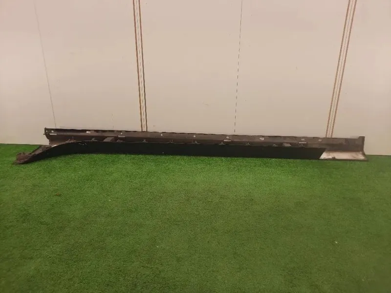 Listello Spoiler Sottoporta DX GX7M-101D56-A Jaguar XE 2015