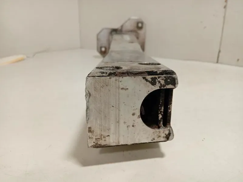 Longherone ANT DX 51811229 Alfa Romeo Giulietta 2010