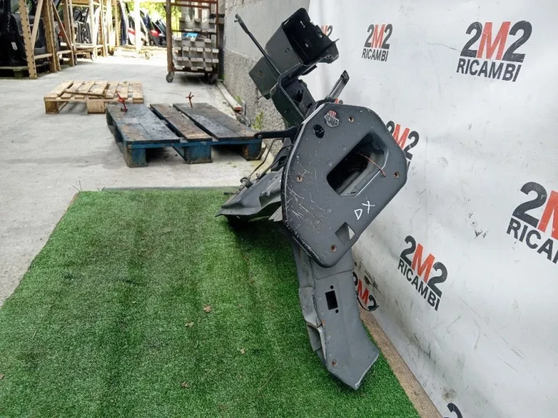 Longherone ANT DX Fiat Freemont 2011