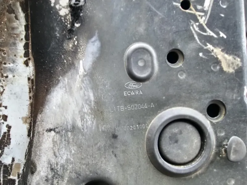 Longherone ANT DX L1TB-S6044-AC Ford PUMA II 2019