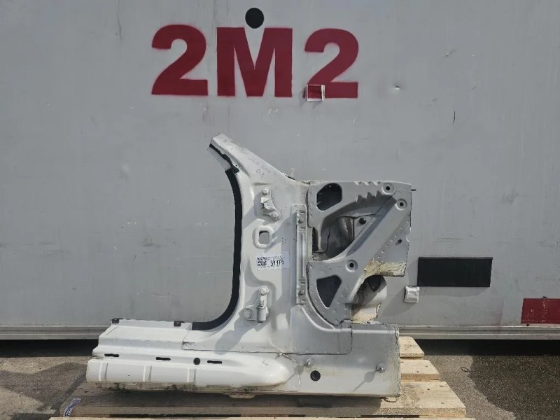 Longherone ANT DX PUNTALE LATO DESTRO Mercedes Classe SLK R171 2004