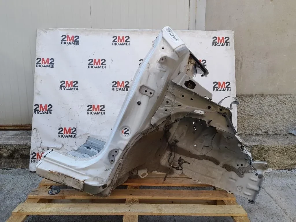 Longherone ANT DX Toyota Yaris IV 2012