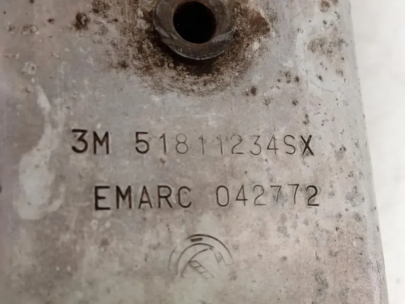 Longherone ANT SX 51811234 Alfa Romeo Giulietta 2010