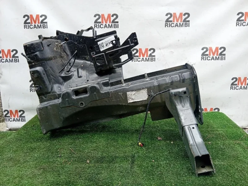 Longherone ANT SX Fiat Freemont 2011