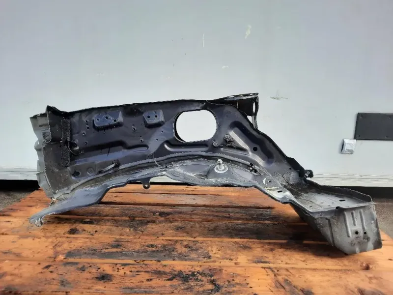 Longherone ANT SX PUNTALE ANT SX Nissan Navara 2010