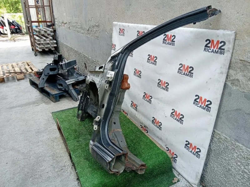 Longherone ANT SX 571020H012 Toyota AYGO I 2012