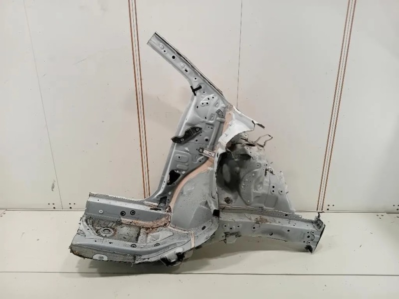 Longherone ANT SX 5710252200 Toyota Yaris IV 2017