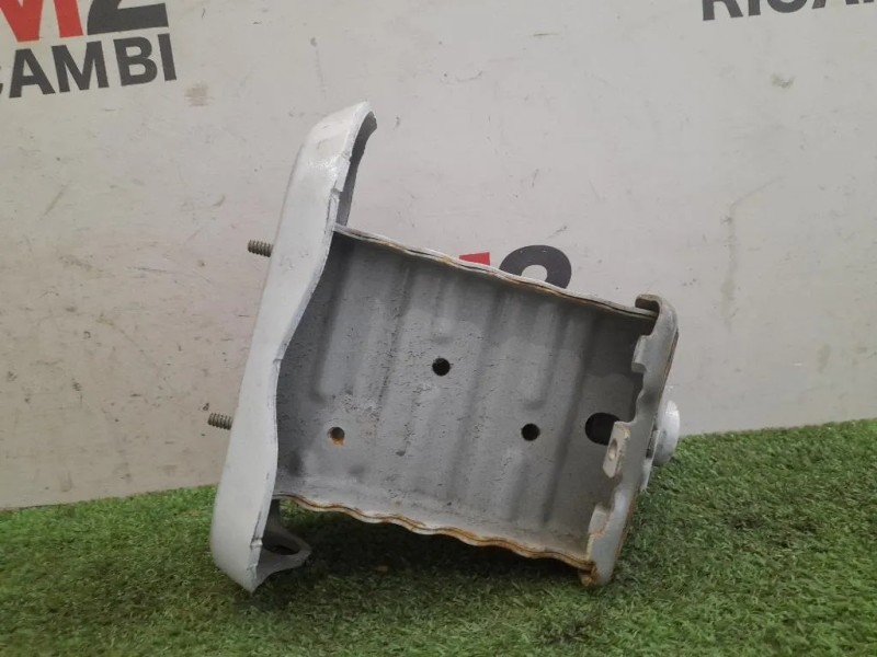 Longherone Parziale Antint ANT DX DESTRA Toyota Yaris IV 2014