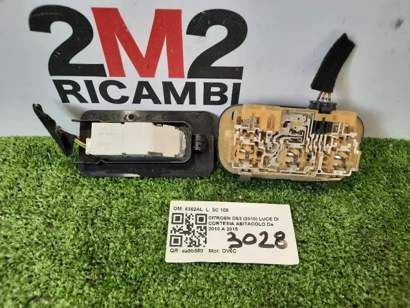 LUCE DI Cortesia Abitacolo 6362AL Citroen DS3 2010
