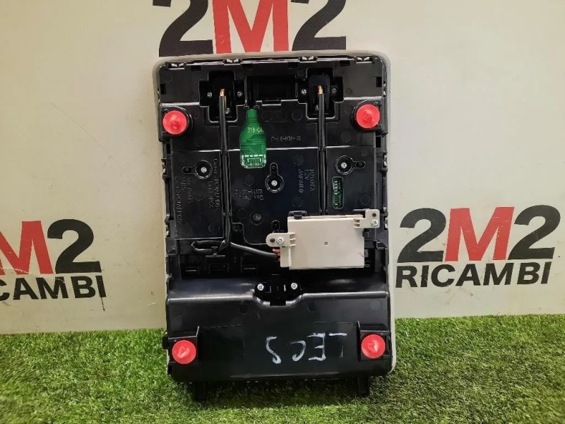 LUCE DI Cortesia Abitacolo 8120848180A0 Lexus Serie RX IV 2016