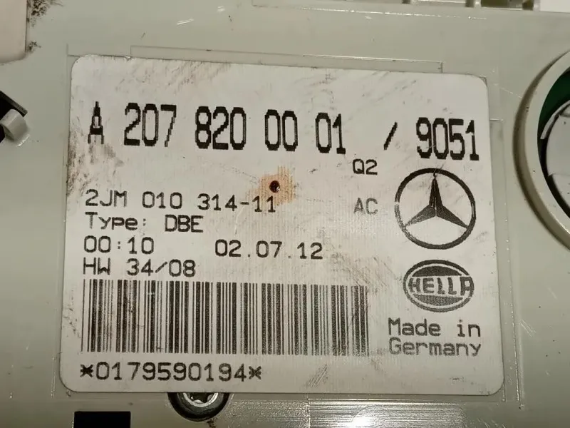 LUCE DI Cortesia Abitacolo A2078200001 ABITACOLO Mercedes Classe C W204 2011