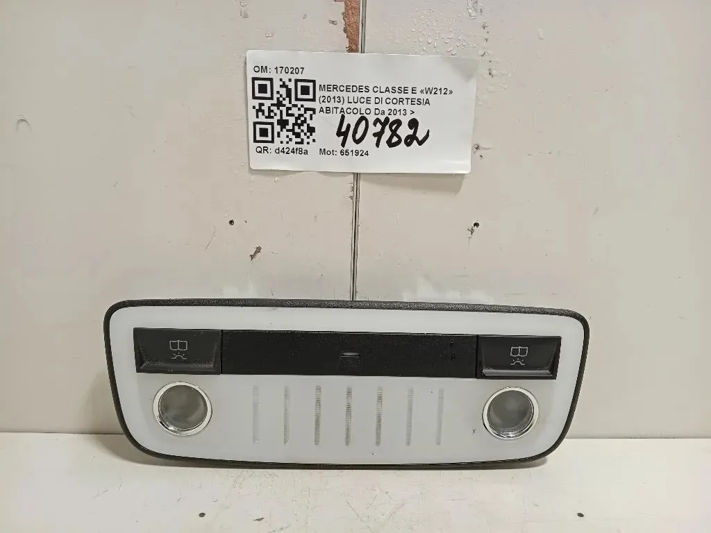 LUCE DI Cortesia Abitacolo 170207 Mercedes Classe E W212 2013