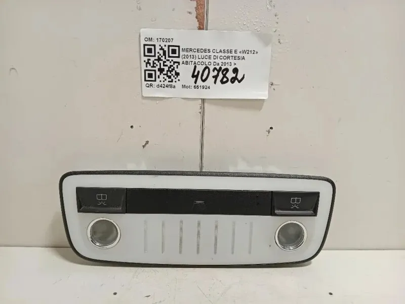 LUCE DI Cortesia Abitacolo 170207 Mercedes Classe E W212 2013