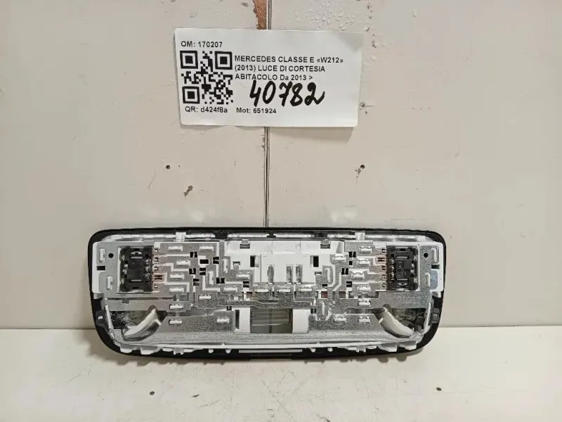 LUCE DI Cortesia Abitacolo 170207 Mercedes Classe E W212 2013