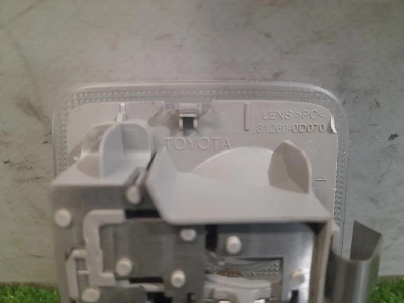 LUCE DI Cortesia Abitacolo 81260-0D070 Toyota Yaris IV 2012