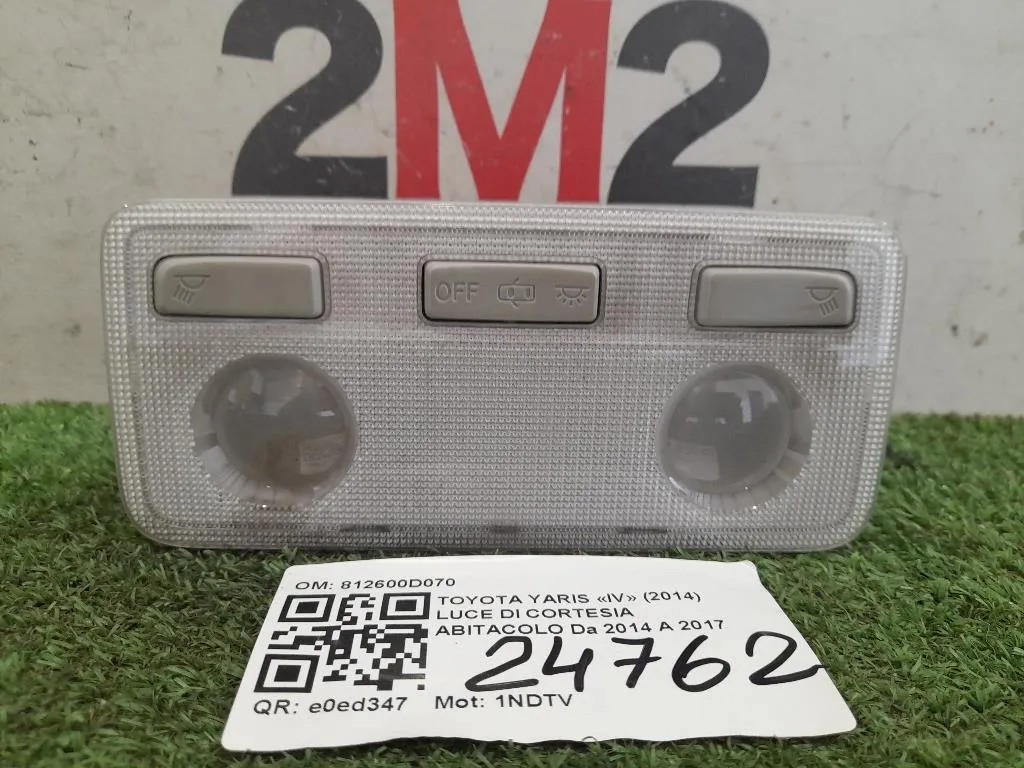 LUCE DI Cortesia Abitacolo 812600D070 Toyota Yaris IV 2014