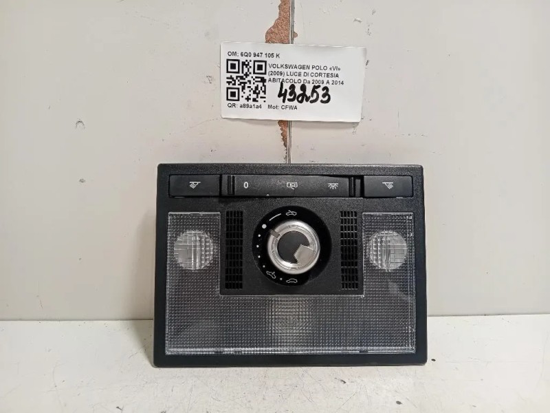 LUCE DI Cortesia Abitacolo 6Q0 947 105 K Volkswagen POLO VI 2009