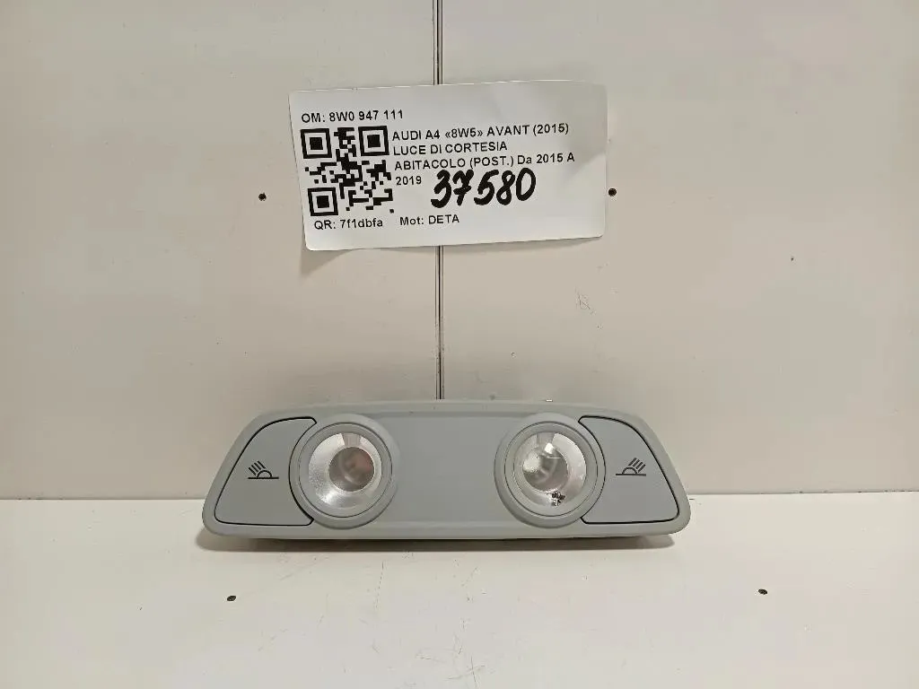 LUCE DI Cortesia Abitacolo POST 8W0947111 Audi A4 8W5 Avant 2015