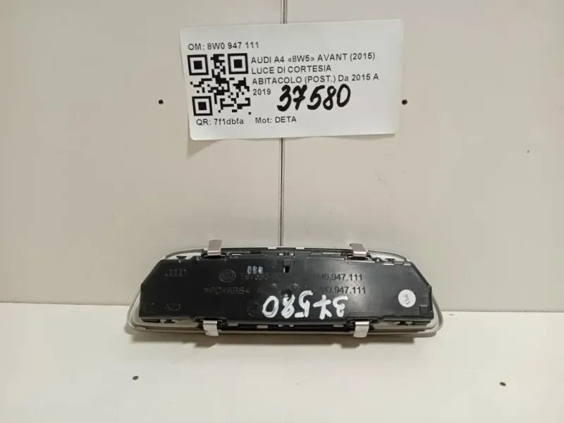 LUCE DI Cortesia Abitacolo POST 8W0947111 Audi A4 8W5 Avant 2015