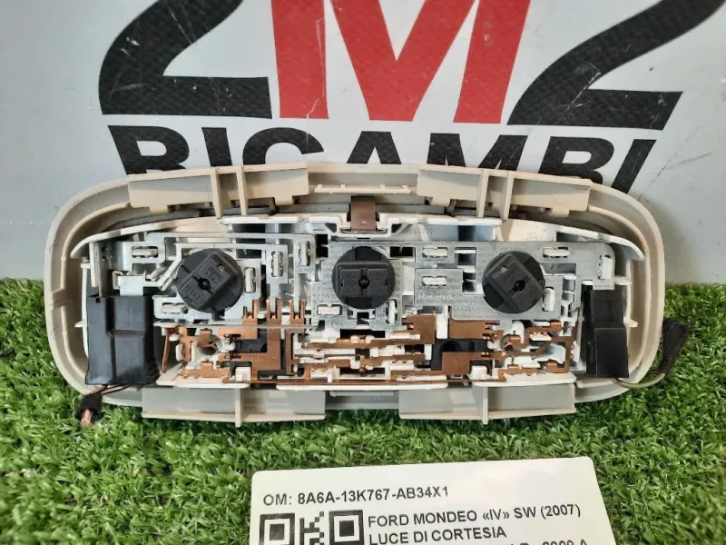 LUCE DI Cortesia Abitacolo POST 8A6A-13K767-AB34X1 Ford Mondeo IV SW 2007