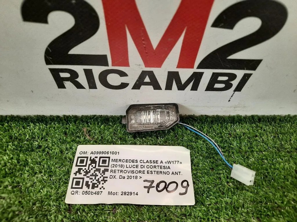 LUCE DI Cortesia Retrovisore Esterno ANT DX A0999061001 Mercedes Classe A W177 2018