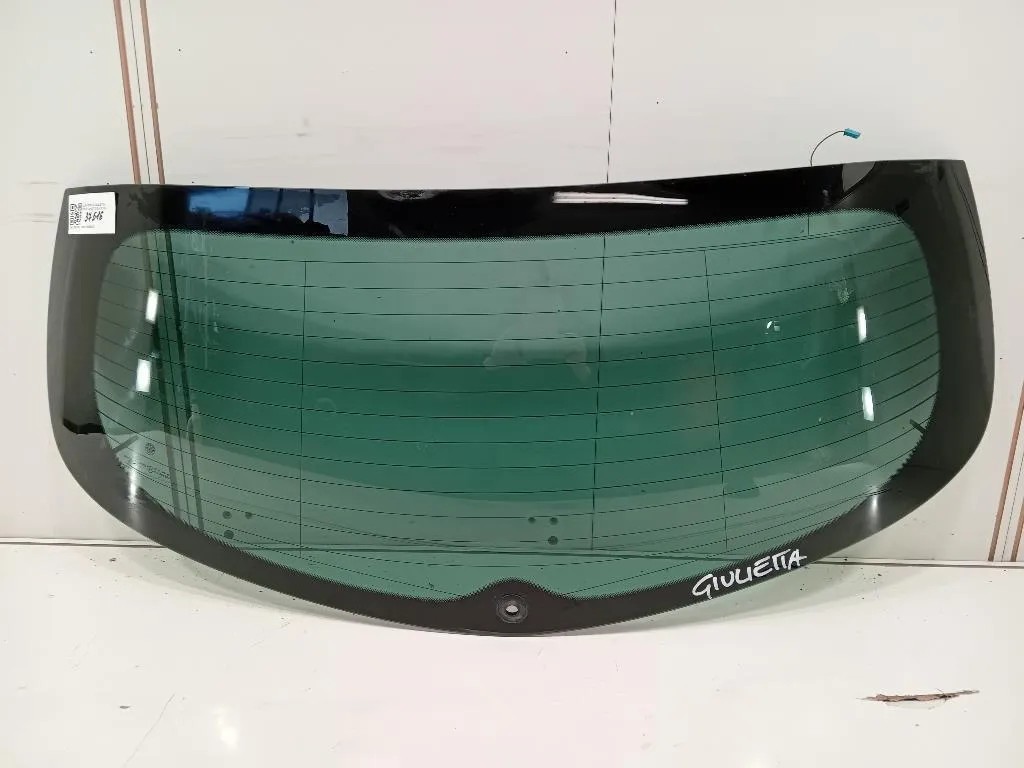 Lunotto  Alfa Romeo Giulietta 2013