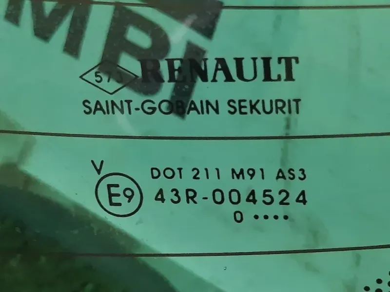 Lunotto DOT 211 M91 AS3 Renault Mégane III 2009