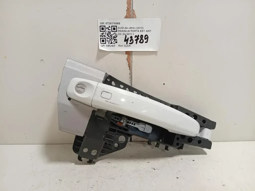 Maniglia Porta EST ANT DX 8T2837886B Audi A4 8K2 2012