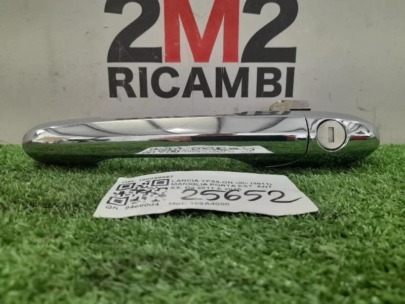 Maniglia Porta EST ANT SX 156099957 Lancia Ypsilon III 2011