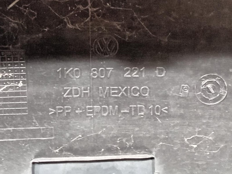 Paraurti ANT 1K0 807 221 D Volkswagen Jetta IV 2010