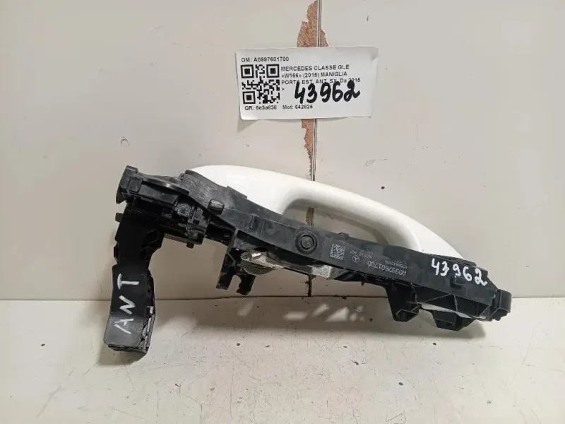 Maniglia Porta EST ANT SX A0997601700 Mercedes Classe GLE W166 2015