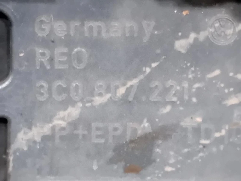 Paraurti ANT 3C0 807 221 Volkswagen Passat VI 2011