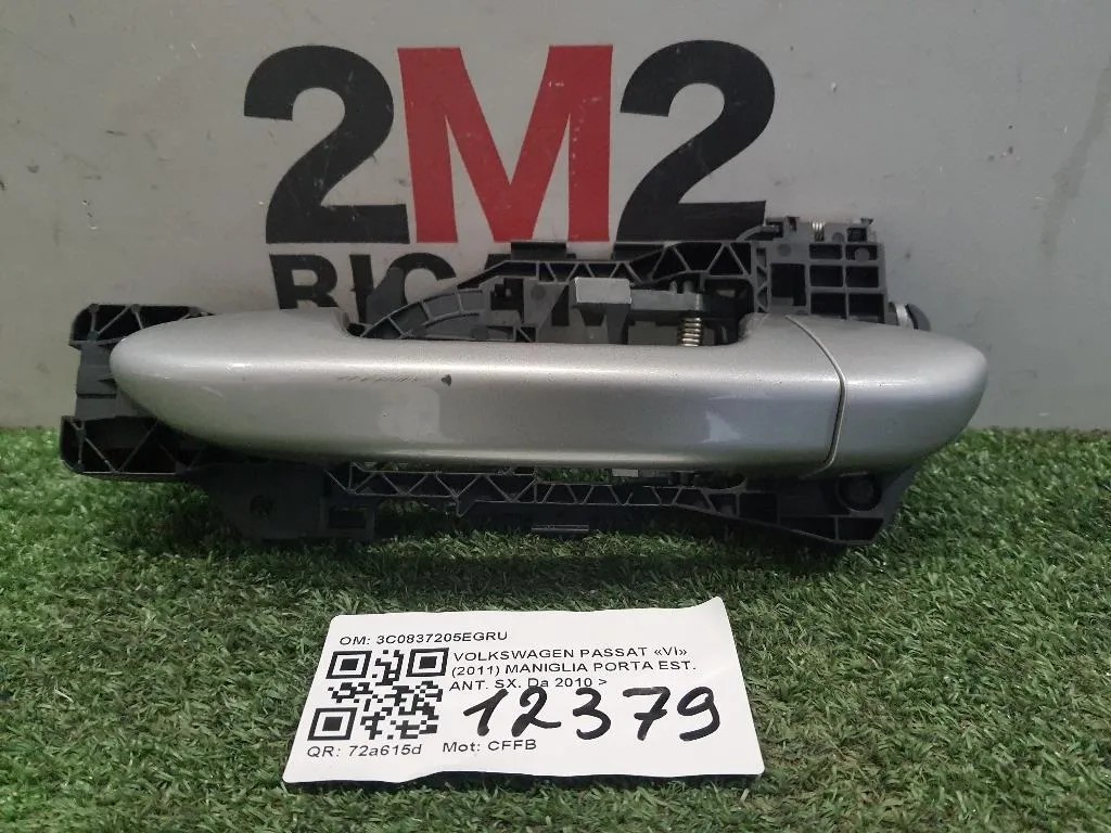 Maniglia Porta EST ANT SX 3C0837205EGRU Volkswagen Passat VI 2011