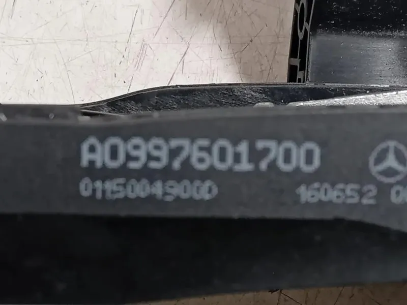 Maniglia Porta EST POST SX A0997601700 Mercedes Classe GLE W166 2015