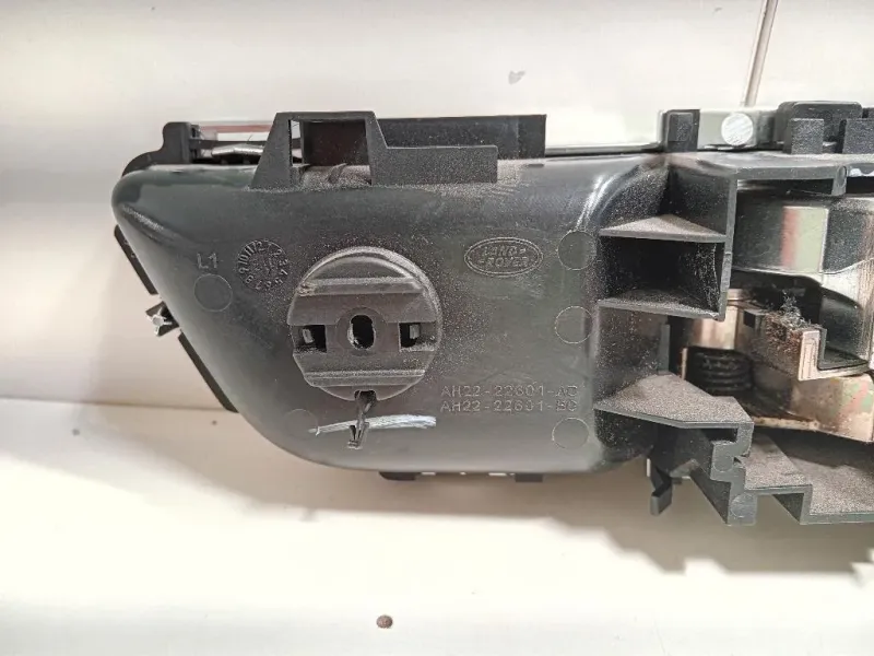 Maniglia Porta INT ANT SX AH22-14017-BA Land Rover Discovery V 2016