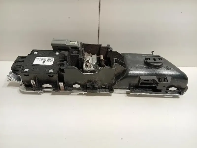 Maniglia Porta INT ANT SX AH22-14017-BA Land Rover Discovery V 2016