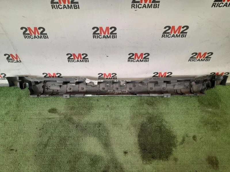 Paraurti Centrale POST A6398800371 Mercedes VITO W639 2004