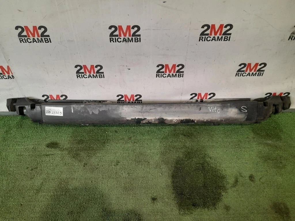 Paraurti Centrale POST A6398800371 Mercedes VITO W639 2004