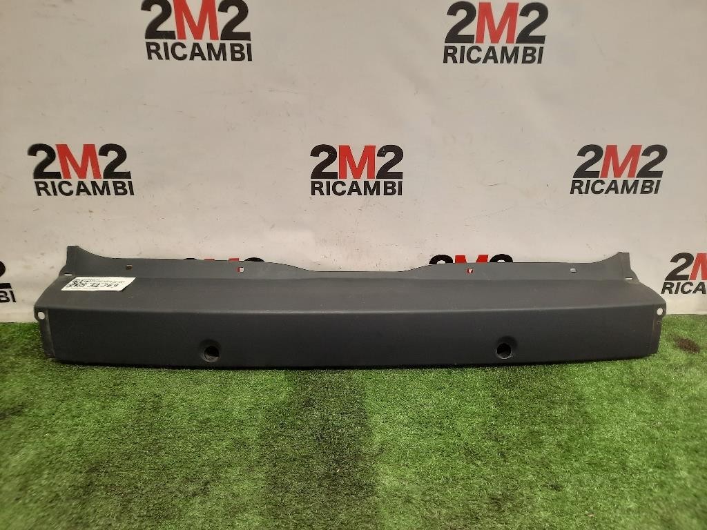 Paraurti Centrale POST 8200142809 IND Renault Scénic II 2003