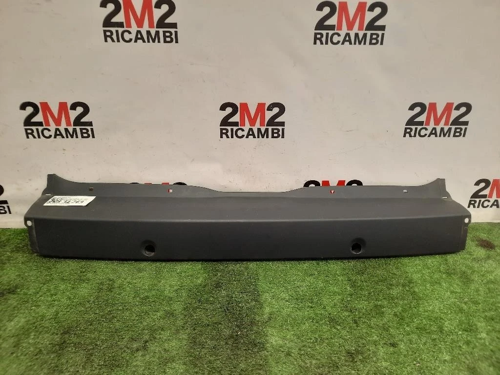 Paraurti Centrale POST 8200142809 IND Renault Scénic II 2003