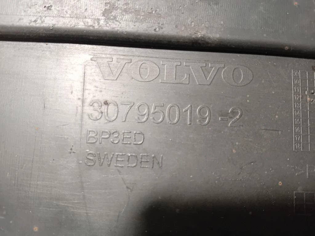 Paraurti INF ANT 30795019 Volvo V60 I 2010