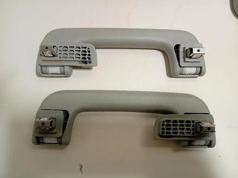 Maniglia Tetto Anteriore DX MANIGLIA TETTO ANTERIORE DX+SXPOSTSX+DX Audi A4 8W5 Avant 2015