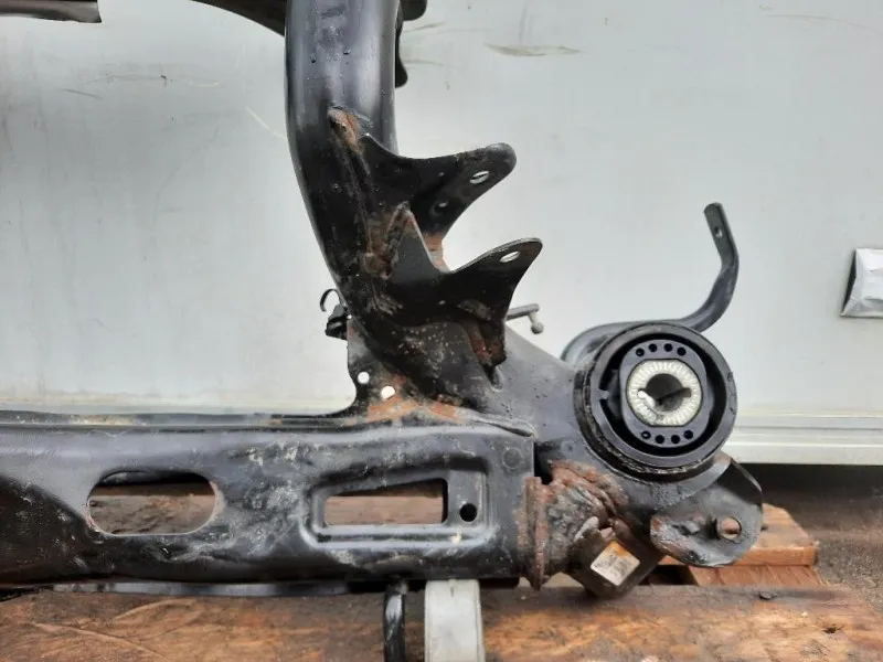 Assale POST 8W0505235AB Audi A4 8W5 Avant 2015