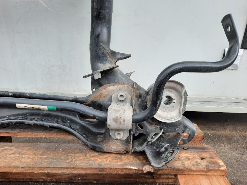 Assale POST 8W0505235AB Audi A4 8W5 Avant 2015